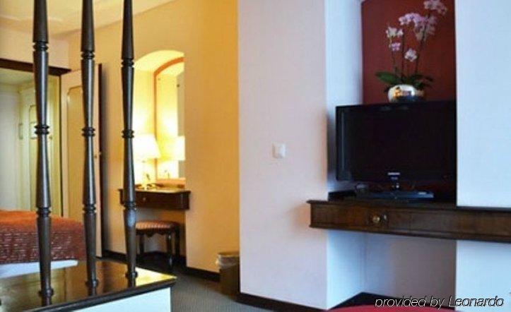 Hotel Athmos La Chaux De Fonds Room photo
